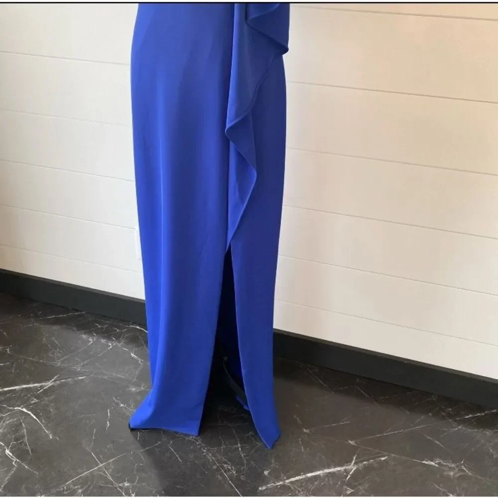 Halston Prussian Blue Joelle One-Shoulder Fluid Crepe Gown Size 2 NWT